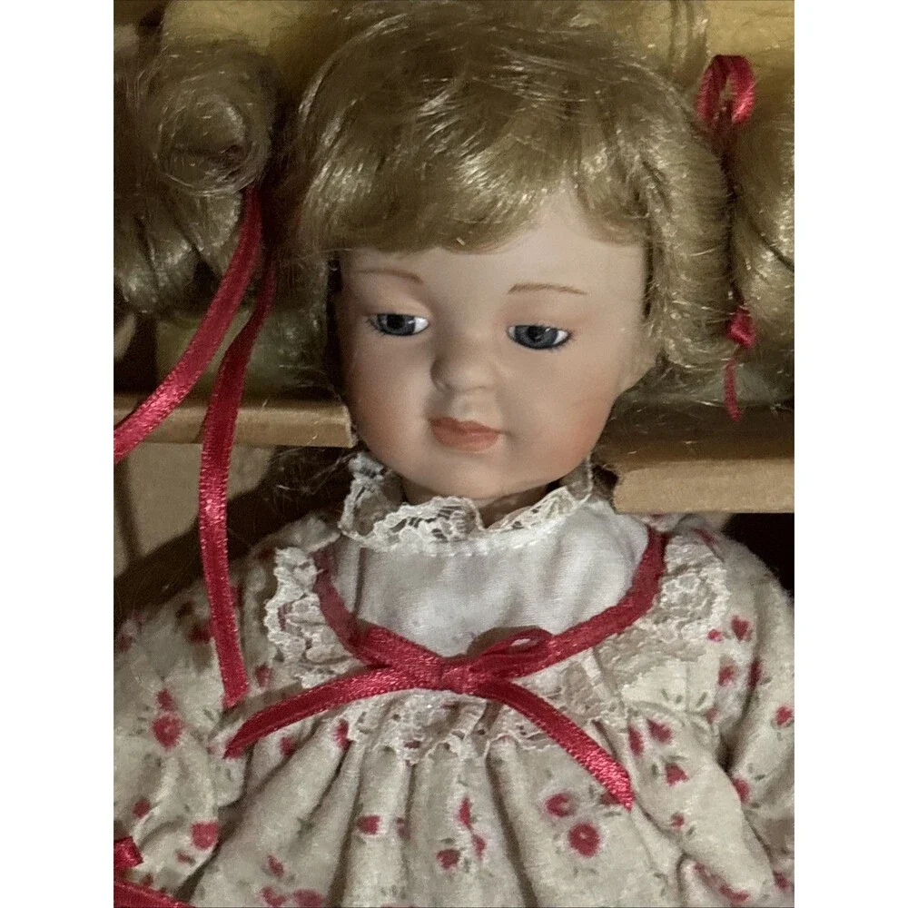 Ashton Drake Galleries “Tell Me The Christmas Story” 2 DOLLS Pajamas Girl Boy